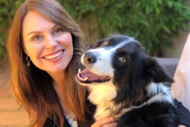 Lara Shannon pet behaviourist with her dog